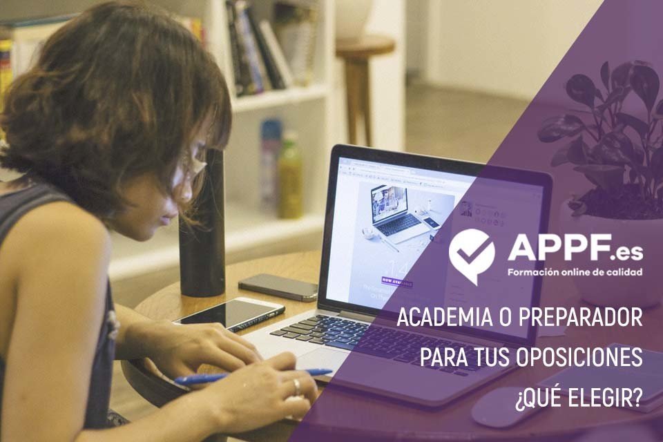 academia preparador Elegir academia o preparador para tus oposiciones | Cursos online